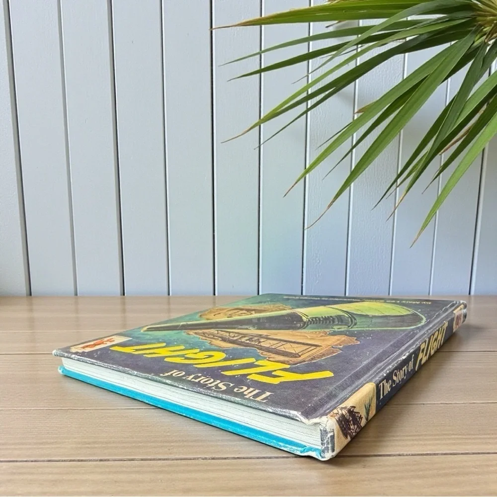 Vintage 1967 – The Story of Flight – Step-Up Books – Random House